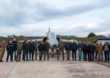 Primi test su jet militari: con biocarburanti -40% di emissioni inquinanti