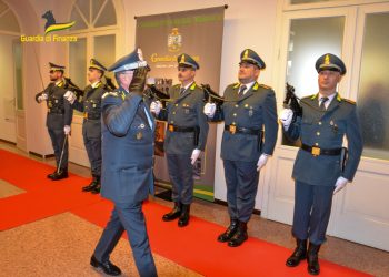 Mantova, il comandante regionale della Guardia di Finanza in ispezione al Comando provinciale