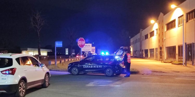 In giro con l’auto senza assicurazione: scatta il sequestro dei carabinieri