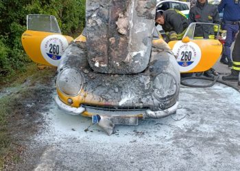 A fuoco una Ferrari del 1967 da due milioni e mezzo di euro