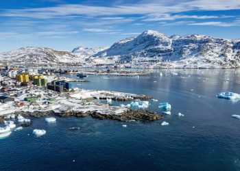 Non solo Trump: il grande problema della Groenlandia è lo scioglimento dei ghiacci