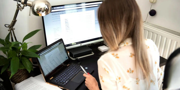 Lavoro, giovani donne motore del cambiamento quali-quantitativo: in 20 anni al 14% percentuale di occupate