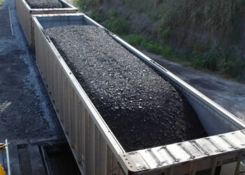 Verso un consumo record di carbone nel 2025: poi inizia declino entro 2030