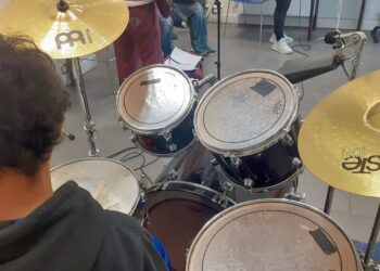 LABORATORIO MUSICALE PER L’INCLUSIONE SOCIALE: NASCE UNA ROCK BAND AL CPS