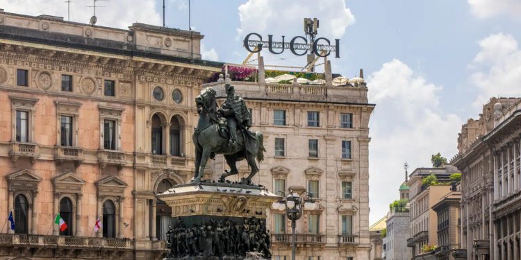 Capodanno al caldo ma con qualche pioggia: a Milano San Silvestro a 10 gradi