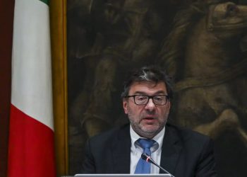 Giorgetti: “Proroga aiuti contro caro energia, ma in forma diversa”