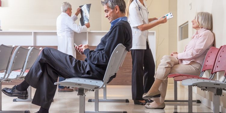 Liste d’attesa ridotte in Lombardia per mammografie, tac e risonanze