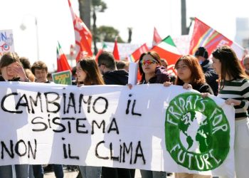 Il 3 marzo sciopero globale per il clima. Fridays For Future: “Siamo energia rinnovabile”