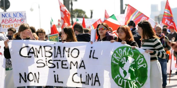 Il 3 marzo sciopero globale per il clima. Fridays For Future: “Siamo energia rinnovabile”