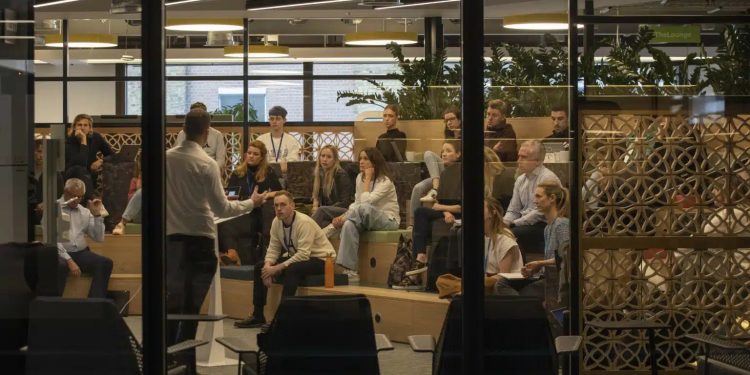 Torna Amazon Sustainability Accelerator per trovare startup del riciclo