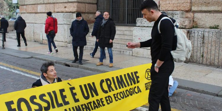 Fridays for future tornano in piazza: oggi sciopero globale per il clima