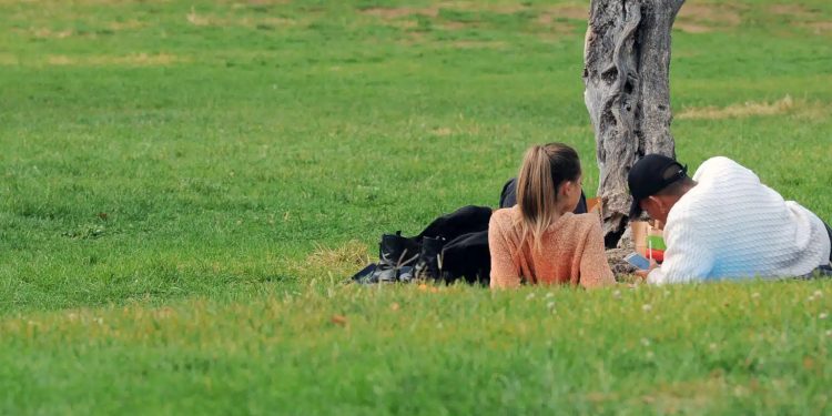 Gli uomini inquinano più delle donne: colpa dello stile di vita