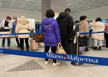 Covid, Bertolaso: stop a controlli per chi arriva in aereo dalla Cina