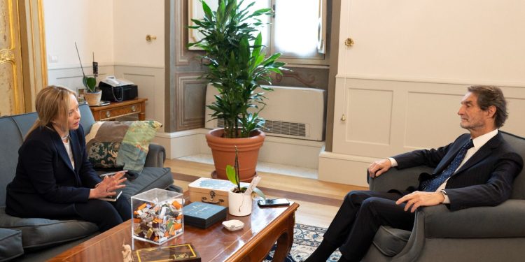 Presidente Fontana incontra premier Meloni: al lavoro con obiettivi comuni