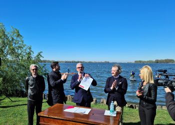 E’ ufficiale: il Lago Superiore di Mantova ora è balneabile