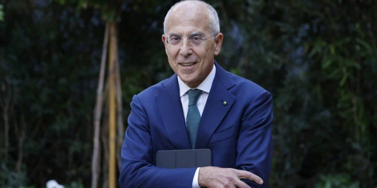 Enel chiude 2022 con utile sopra previsioni: più dividendo e investimenti in rinnovabili