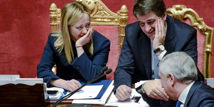 Pnrr, Fitto stoppa le polemiche: “Useremo tutte le risorse”