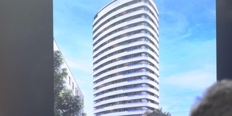 Dal rogo alla Torre Seta: nuova vita per il grattacielo di via Antonini