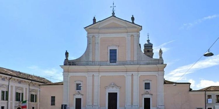 Schianto tra auto e camion: oggi l’estremo saluto a Enrico Molinari