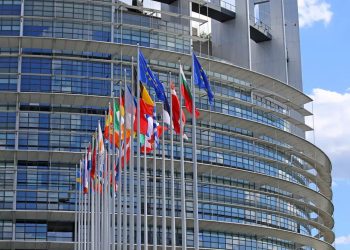 Via libera definitivo dell’Ue: stop a motori benzina e diesel dal 2035