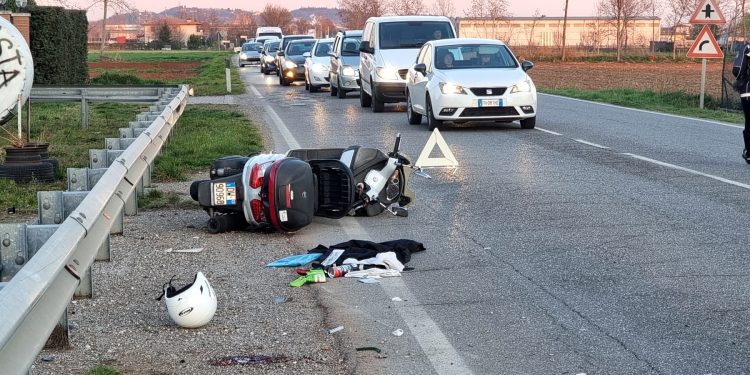 Schianto tra scooter e auto: gravissimo il 62enne Alberto Padovan di Castiglione