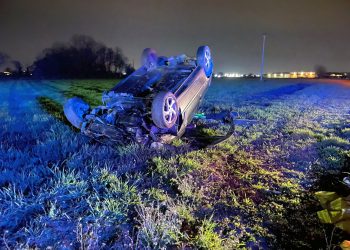 Schianto mentre consegnano le pizze: muore la madre, grave il figlio alla guida