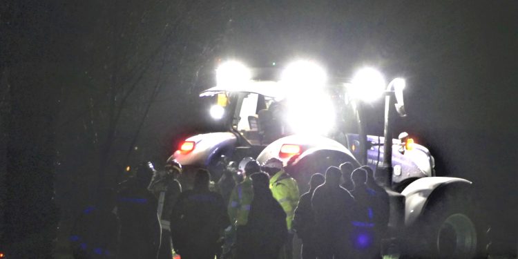 Fuori strada col trattore: muore agricoltore 76enne di Ceresara