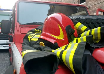 Paura a Volta: mamma chiusa a chiave in camera dai figli di uno e due anni