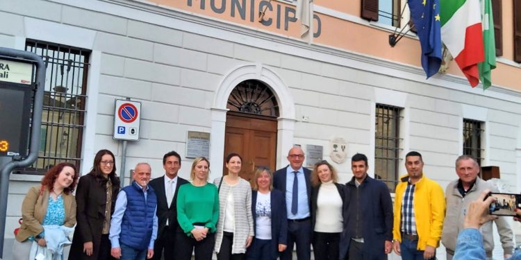 Collegamenti migliori e aiuti ad aziende e famiglie: il programma di Ghidini