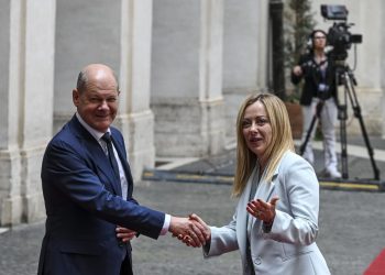 Meloni incontra Scholz: “Italia-Germania, grandi convergenze sul Piano Mattei per l’Africa”