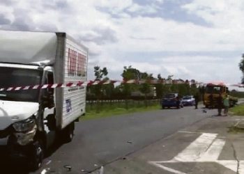 In moto contro un furgone e poi nel fosso: muore un operaio di 50 anni