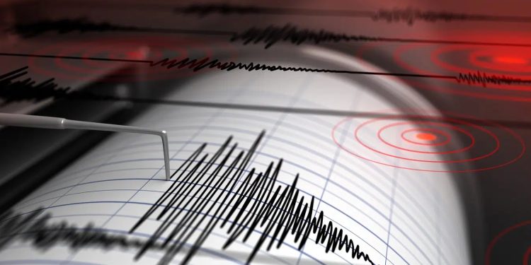 Scossa di terremoto 4.2 ai Campi Flegrei: sentita a Napoli. Stop ai treni e scuole chiuse