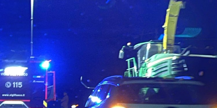 Falciato dalla mietitrebbia: amputata parte della gamba