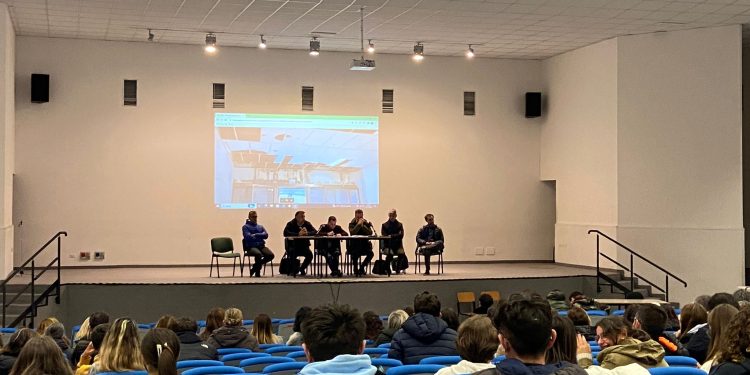 Castiglione, al Gonzaga lavori e lezioni insieme: “Cantiere fino a settembre”