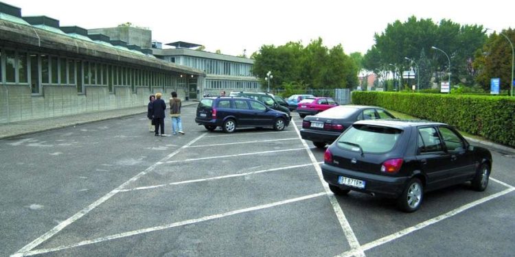 Castel Goffredo, la donna trovata senza vita in casa potrebbe essere morta per annegamento