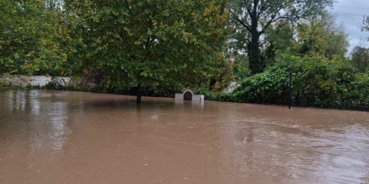 Passata l’onda di piena del Chiese: il livello del fiume ora torna a calare