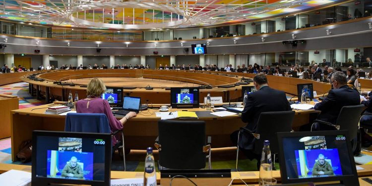 Ue, al via Consiglio Ambiente: focus su imballaggi e target clima 2040