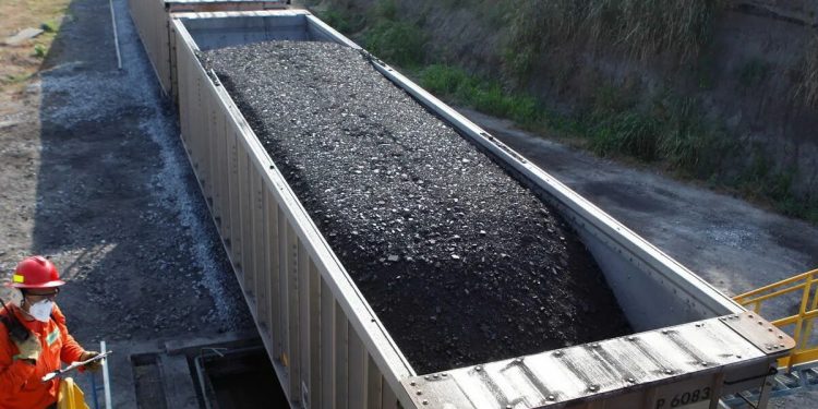 Nell’anno più caldo della storia schizza alle stelle il consumo di carbone