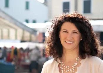 Gonzaga, l’attuale sindaco Elisabetta Galeotti scioglie la riserva e dice sì al secondo mandato