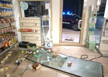 Banda del tombino scatenata: sei spaccate in una sola notte