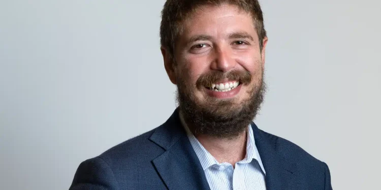 Naso (Motus-E): “Le auto elettriche non si fermano col gelo, ecco come evitare blocchi”