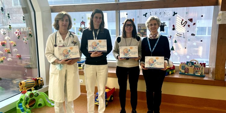 Regalo sospeso, valigette in dono nelle pediatrie di Asola, Mantova e Pieve di Coriano