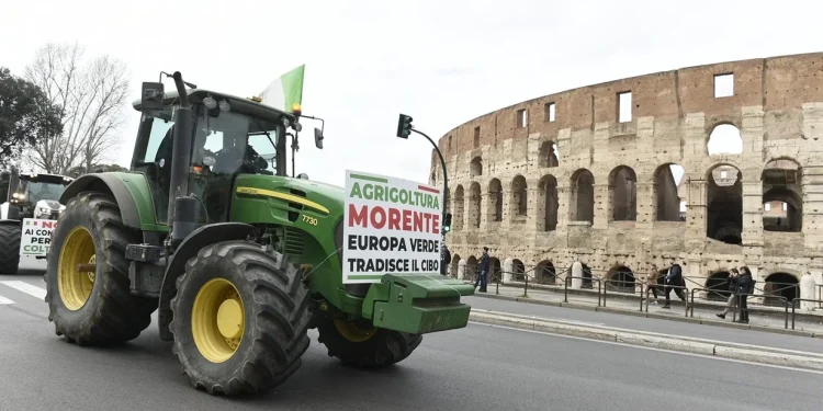 Meloni convoca associazioni agricoltori: “Sempre difesi in Ue. Irpef entro 10mila euro”