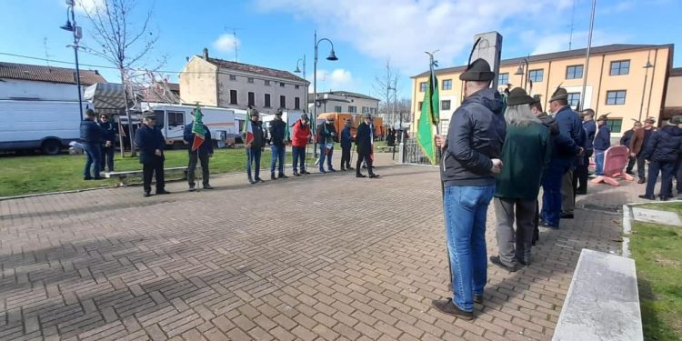 Goito, grande partecipazione alla giornata del tesseramento del gruppo Alpini