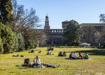 Vivere in una strada ‘verde’ aiuta a dormire più a lungo