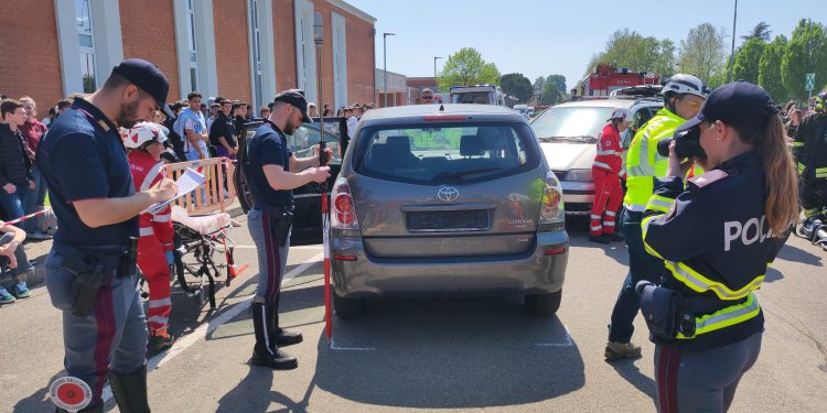 Ben 800 alunni “a scuola di guida” con polizia stradale e Autobrennero