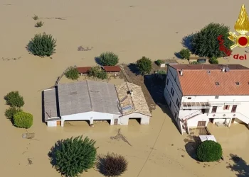 In Italia in 17 anni 378 morti per eventi climatici: 321 per frane e valanghe