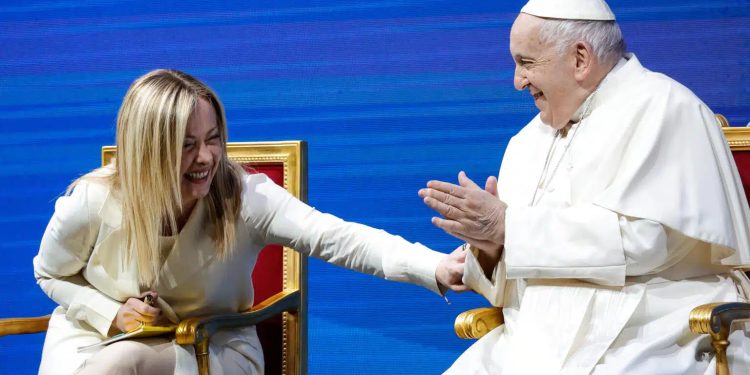 Meloni annuncia: “Il Papa al G7 in Puglia nella sessione sull’Ia”
