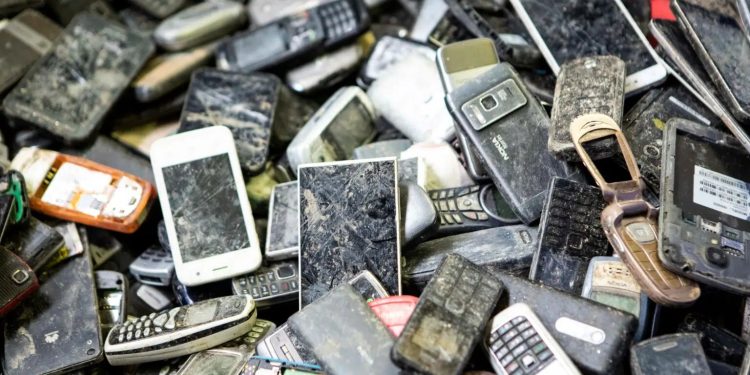 Prendersi cura del proprio telefono per limitarne l’impatto ambientale