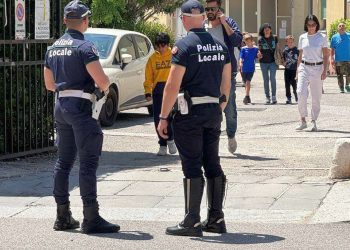 Bullizzano la compagna di scuola per mesi: una finisce in comunità, le altre tre denunciate